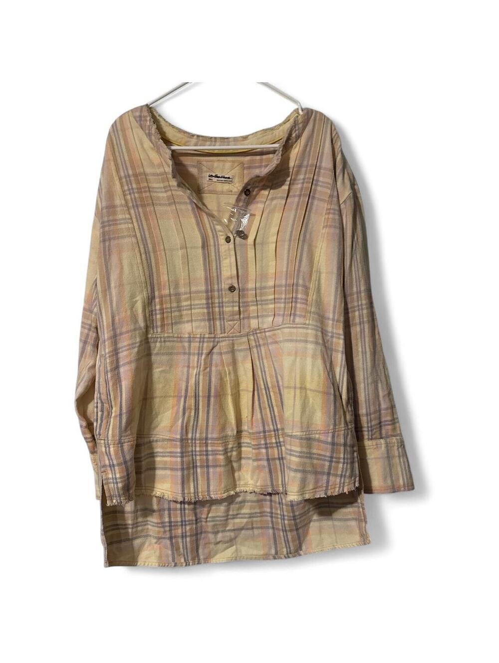 NWOT We The Free Dunes Pintuck Flannel Plaid Top size S - Picture 3 of 7
